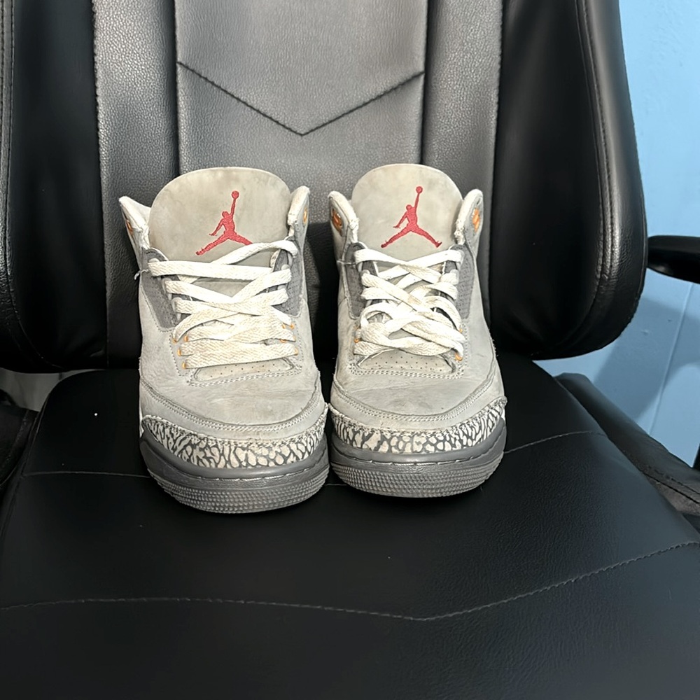 Jordan 3 Retro cool grey l Size Men’s 8.5 I Grey and White